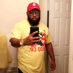 Meet your Posher, Derrick